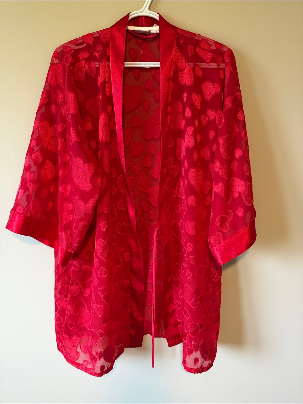 Frederick’s of Hollywood Red Sheer Heart Kimono Robe 90’s Valentine Vintage Med
